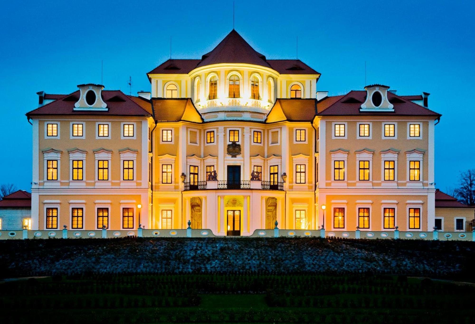 Chateau Liblice Byšice Esterno foto